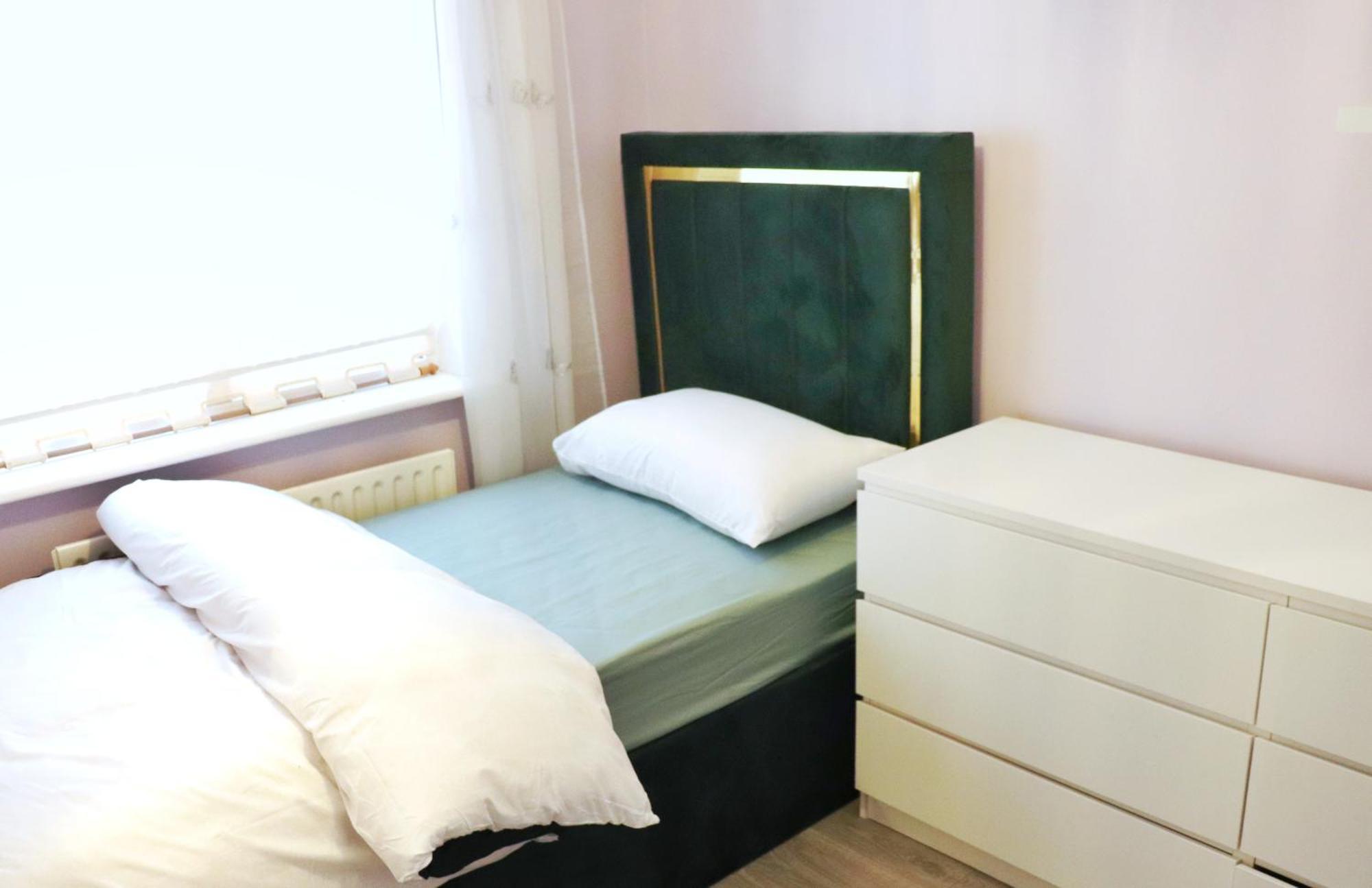 Deluxe Dwelling - 15 Mins From Cork City/Airport Apartment Exterior photo